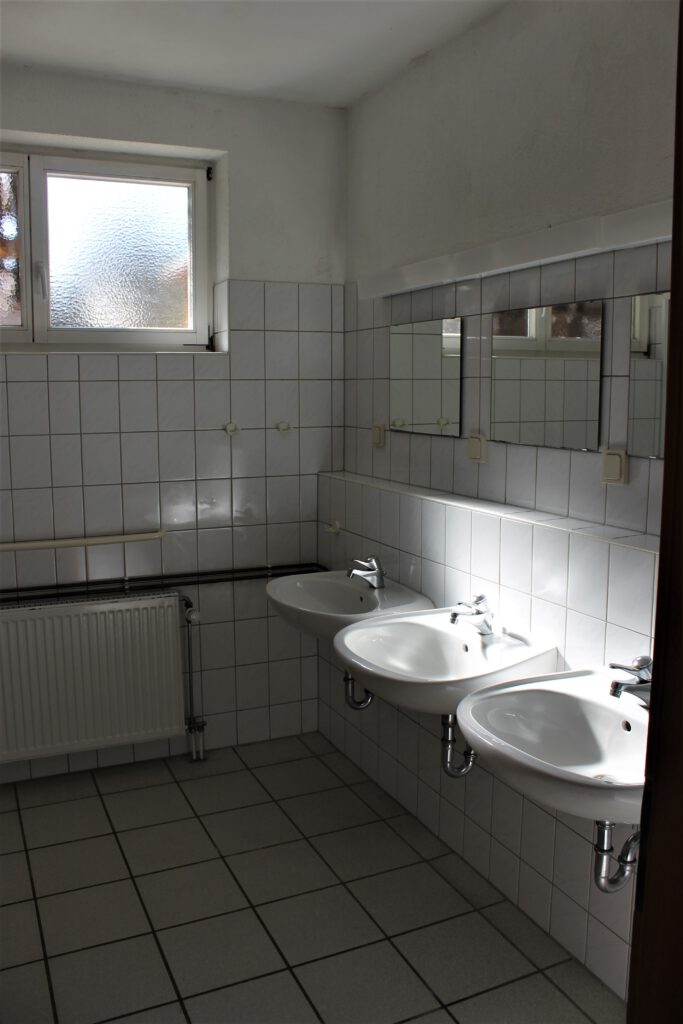 Das Bad/Waschbecken